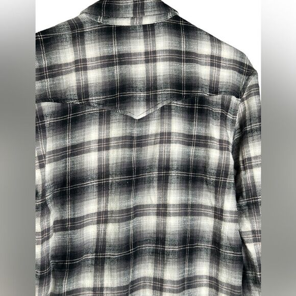 American Eagle Women’s XS‎ Oversized Western Collared Snap Button Black Flannel - Picture 6 of 8